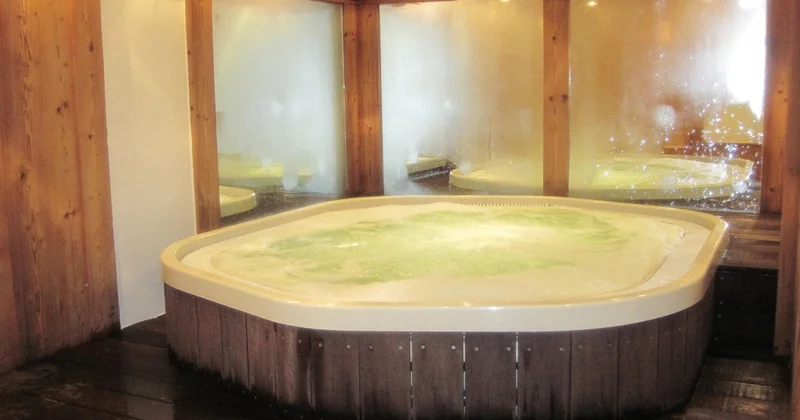 La bulle avec jacuzzi privatif : le standard du haut de gamme