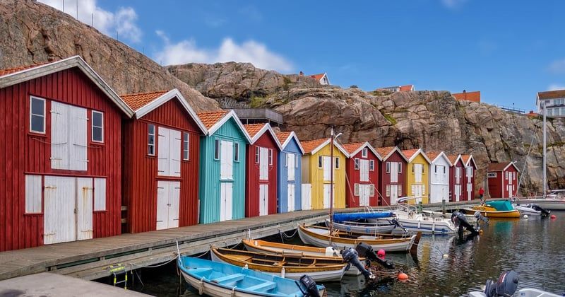 Dormir sur l'eau : les meilleurs hébergements insolites cabanes flottantes en Scandinavie